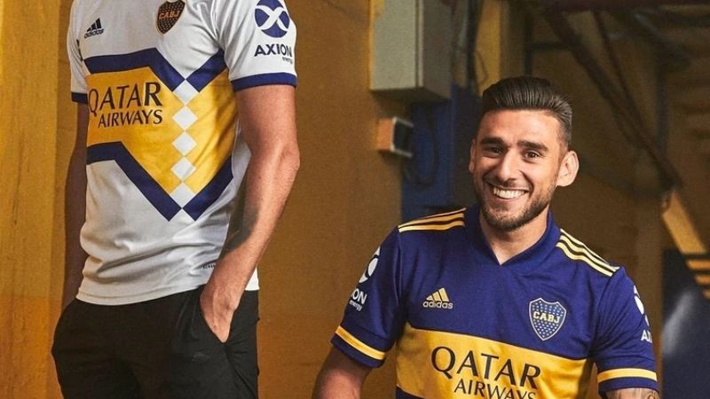 Boca presentó la nueva camiseta tras el cambio de marca