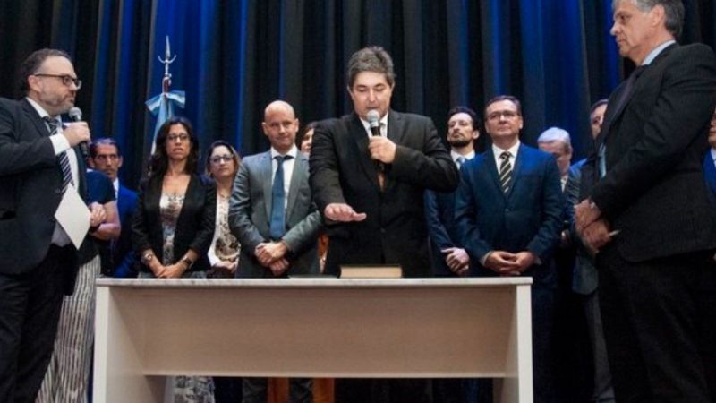 La primera renuncia de la gestión de Alberto Fernández