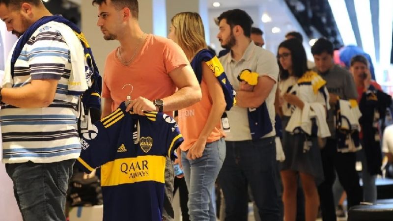 Furor de los hinchas por la nueva camiseta de Boca