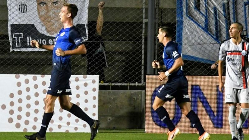 Talleres ganó la primera copa del verano, en San Juan
