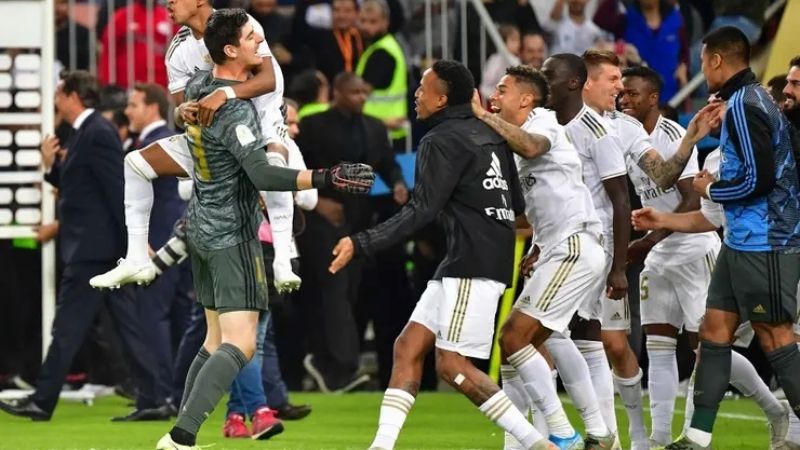 Real venció por penales a Atlético y ganó la Supercopa española