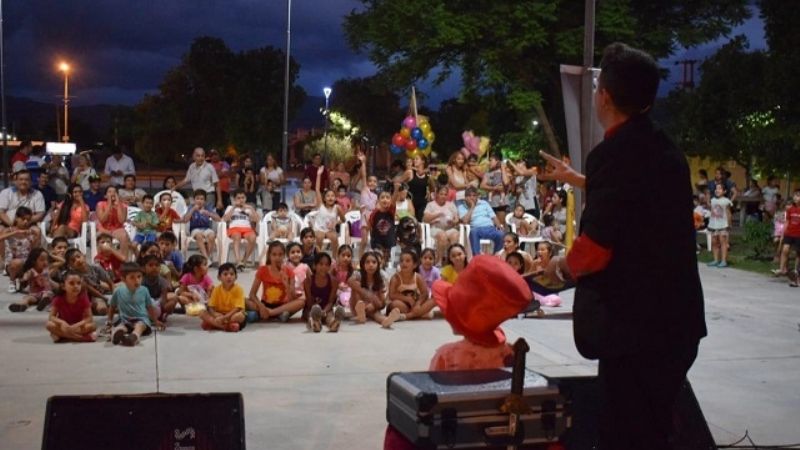 ¿Cómo sigue el programa "Viva la Plaza"?