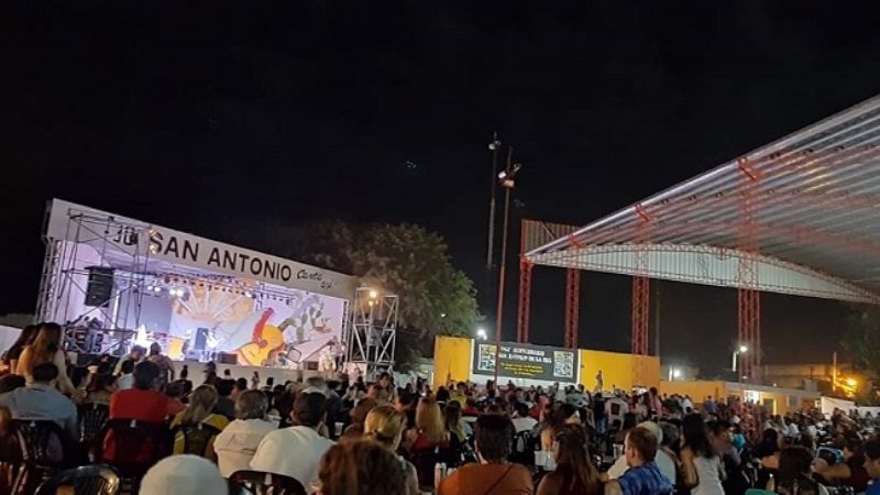 "San Antonio Canta Así"