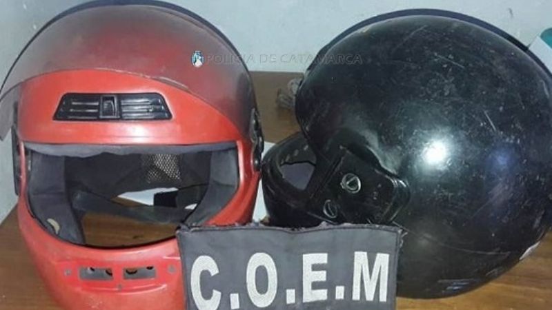 Recuperan dos cascos