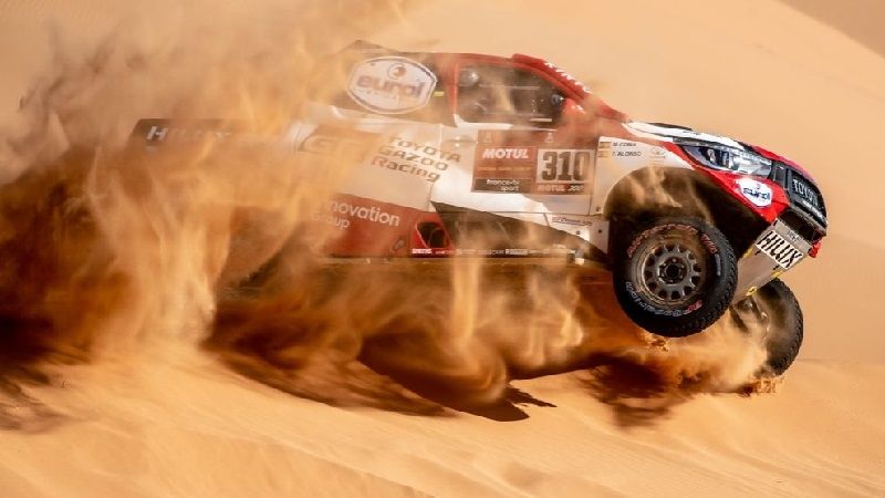 Impresionante vuelco de Alonso en el Dakar