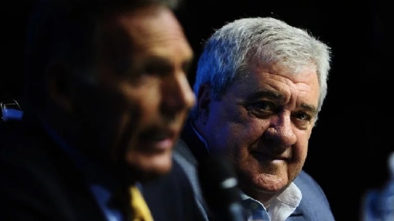 Ameal le baja la persiana a los refuerzos en Boca