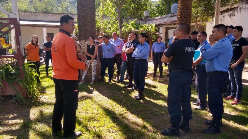 Brindan charlas sobre el Sistema de Alerta Temprana