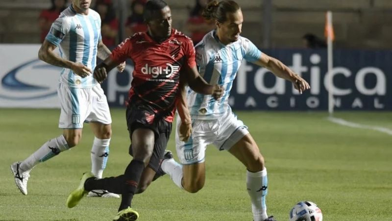 Racing venció por penales a Paranaense en un partidazo