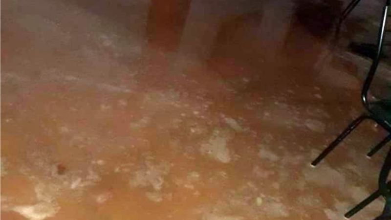 La crecida llegó al poblado en Palo Blanco