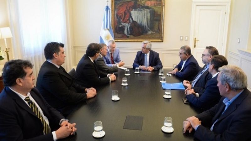 Alberto Fernández recibió al gobernador Jalil y empresarios