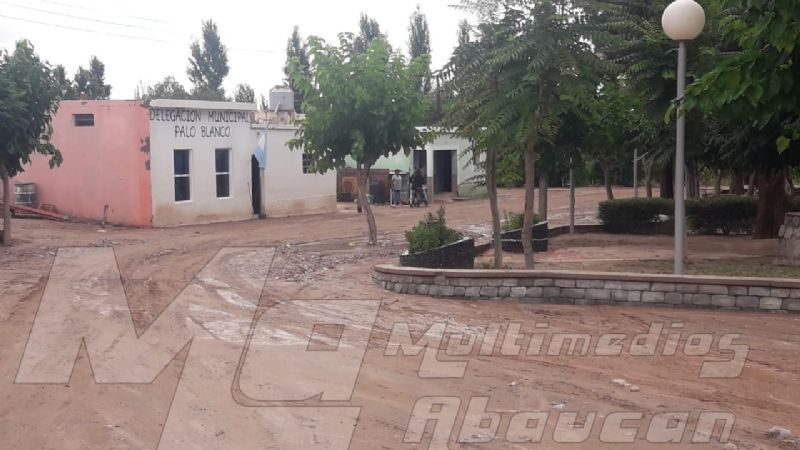 En Palo Blanco, desolación tras la inundación