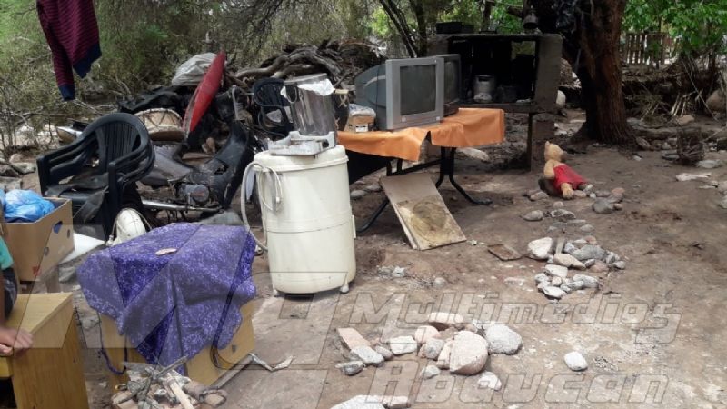 En Palo Blanco, desolación tras la inundación
