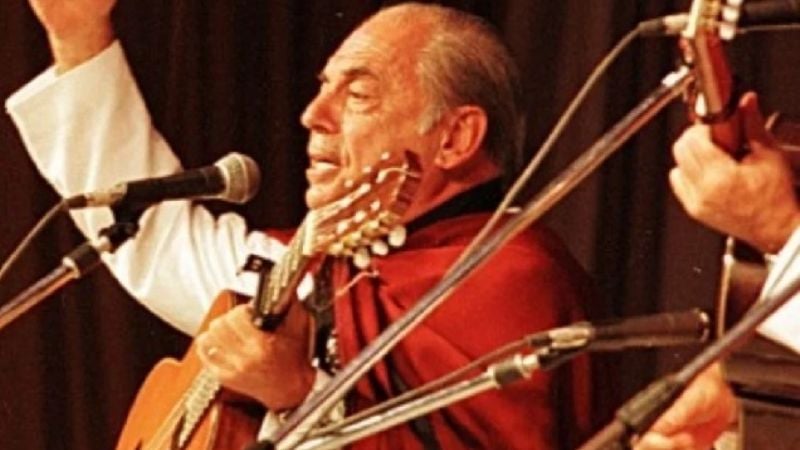 Murió Juan Carlos Saravia, creador de Los Chalchaleros