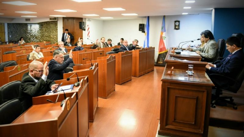 Senadores sesionan en enero por la ampliación de extraordinarias
