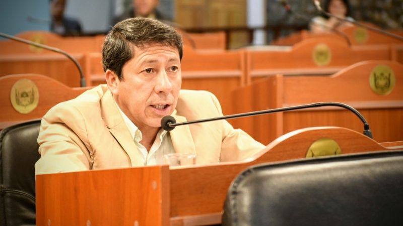 Senadores sesionan en enero por la ampliación de extraordinarias