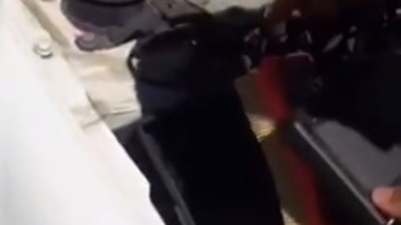 Llevaba marihuana y cocaína escondidas en el filtro de aire del auto