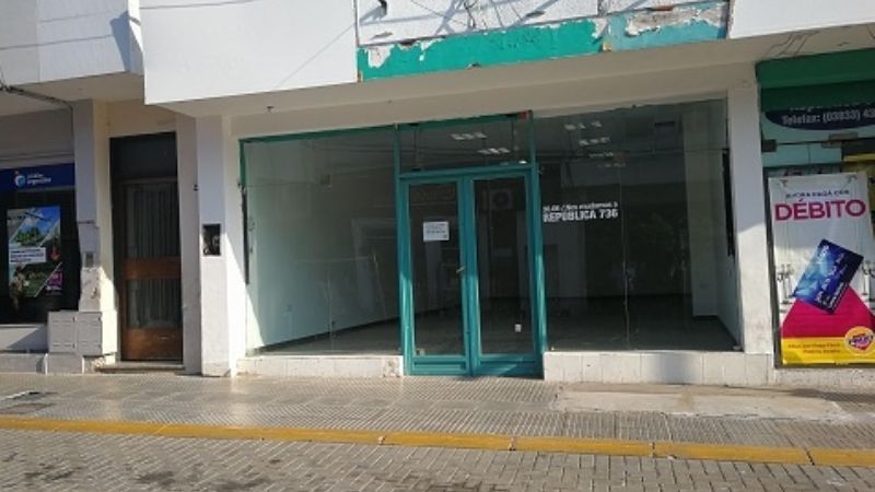 Proliferan y preocupa la gran cantidad de locales vacíos en el Centro