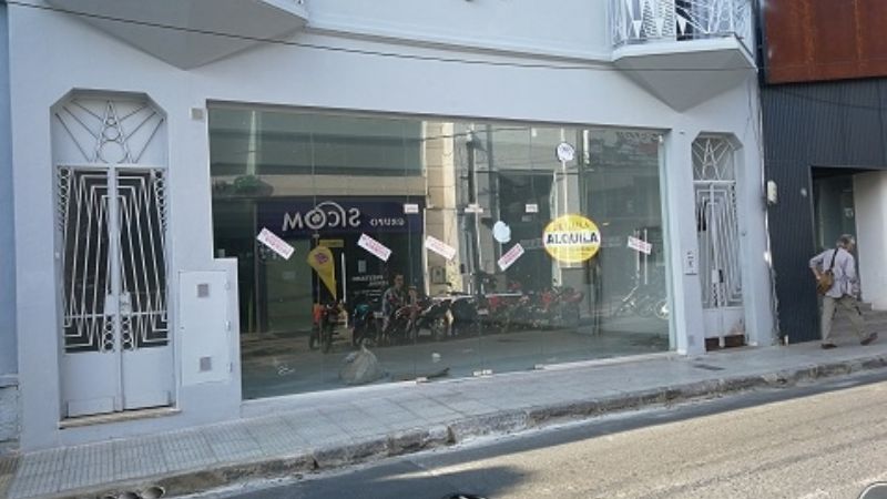 Proliferan y preocupa la gran cantidad de locales vacíos en el Centro