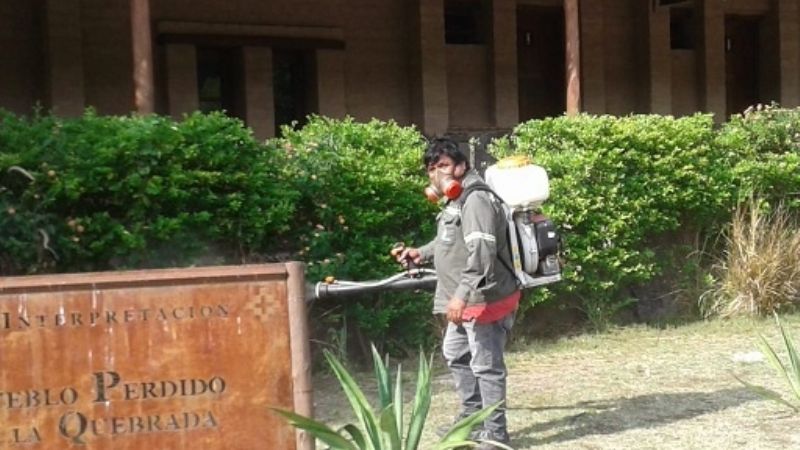 Desinfección en Pueblo Perdido