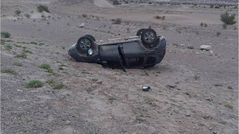 Impresionante vuelco en Fiambalá