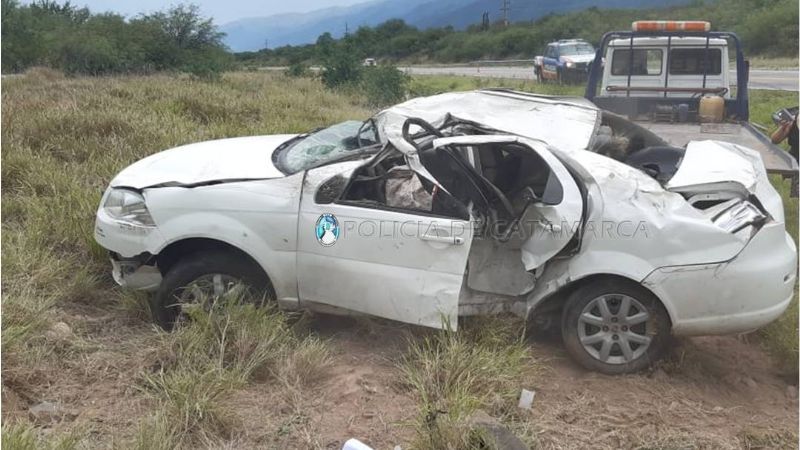 Volcó un auto en Valle Viejo