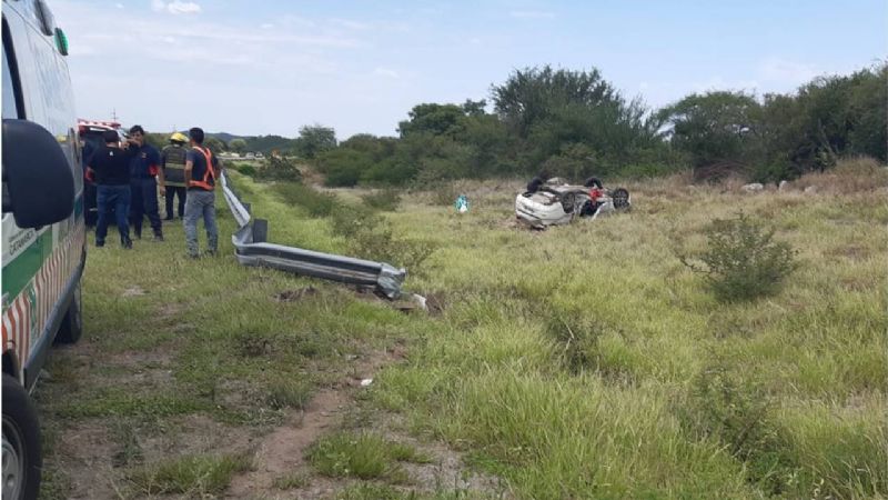 Volcó un auto en Valle Viejo