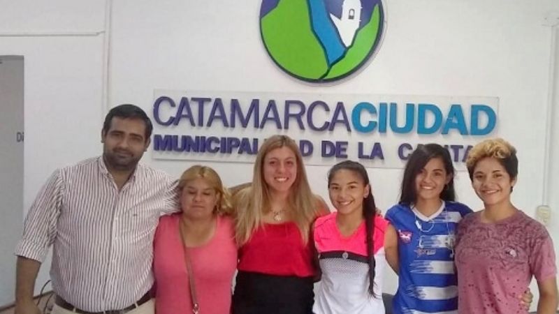 Apoyo a jóvenes futbolistas