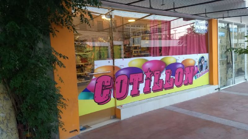 En plena siesta, robaron en un cotillón del pleno centro de Recreo