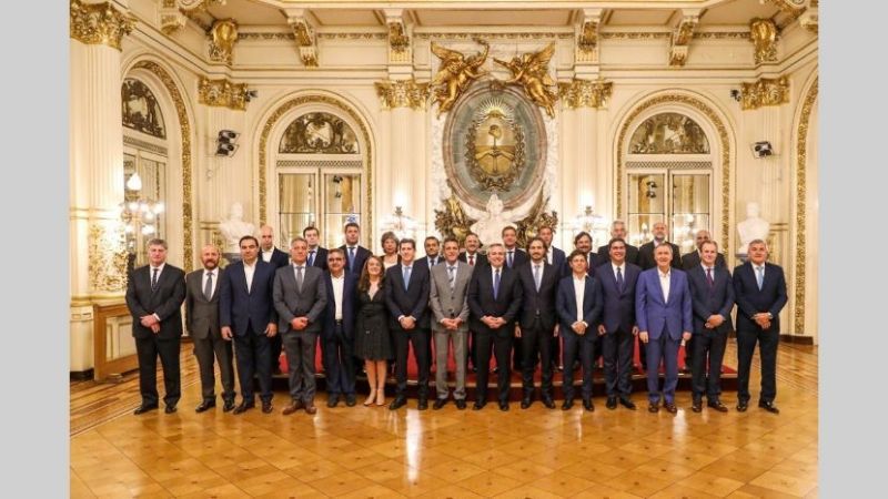 Gobernadores avanzan con subas de impuestos locales