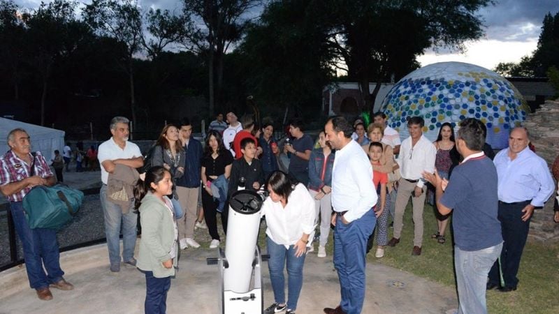 Sánchez presenció la lluvia de estrellas en el Observatorio “Quilla Punco”