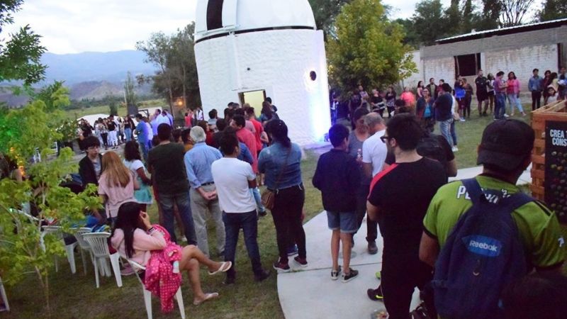 Sánchez presenció la lluvia de estrellas en el Observatorio “Quilla Punco”