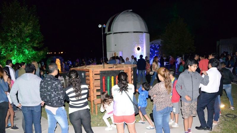 Sánchez presenció la lluvia de estrellas en el Observatorio “Quilla Punco”