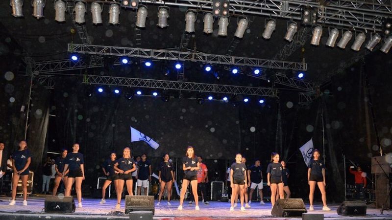 Con un Anfiteatro colmado, abrió la temporada turística 2020 en Santa María