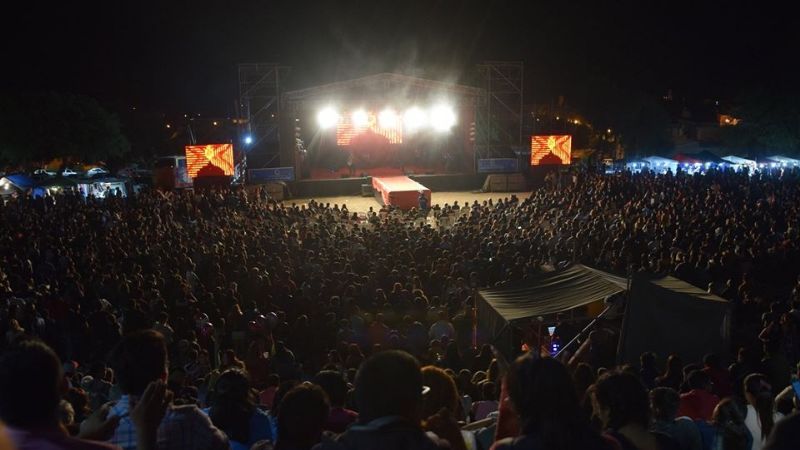 Con un Anfiteatro colmado, abrió la temporada turística 2020 en Santa María