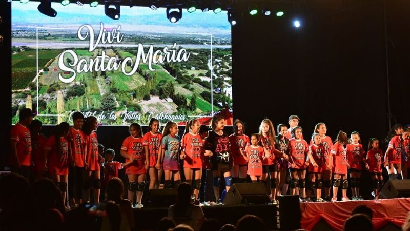 Con un Anfiteatro colmado, abrió la temporada turística 2020 en Santa María