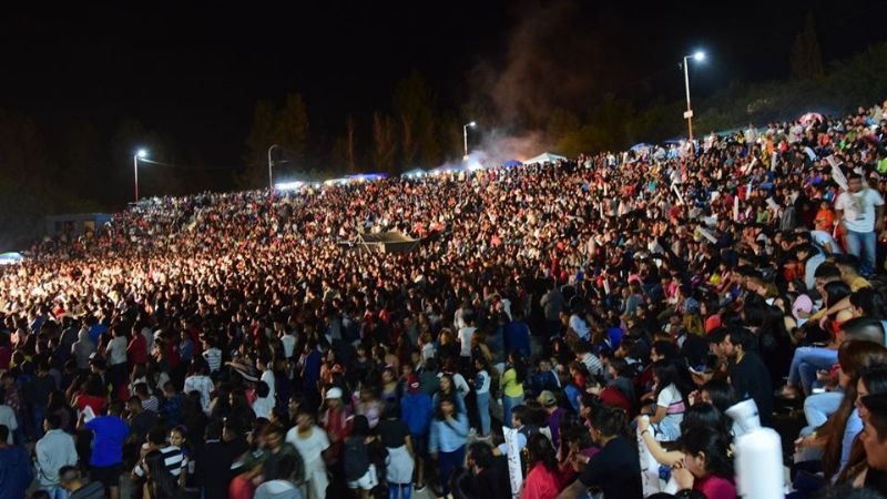 Con un Anfiteatro colmado, abrió la temporada turística 2020 en Santa María