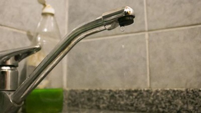 Otra vez barrios del Oeste y Sur capitalino sin agua
