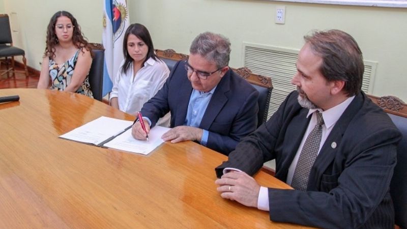 Convenio de desarrollo científico  para Catamarca