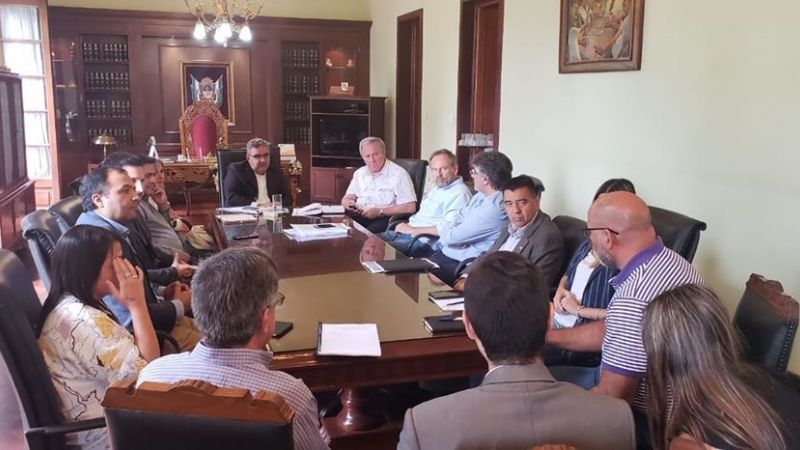 Sánchez participó de una reunión con Jalil y su gabinete de ministros