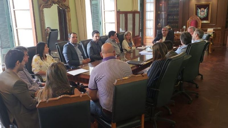 Sánchez participó de una reunión con Jalil y su gabinete de ministros