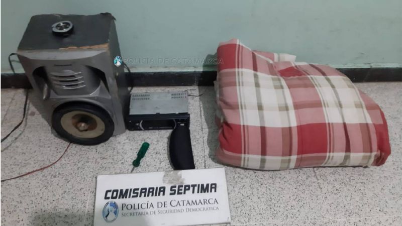 Demoran a un adolescente con elementos robados