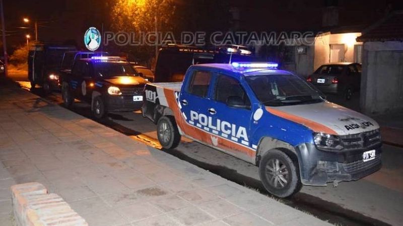 Mujer en moto, y con sus dos hijos, era perseguida por su ex