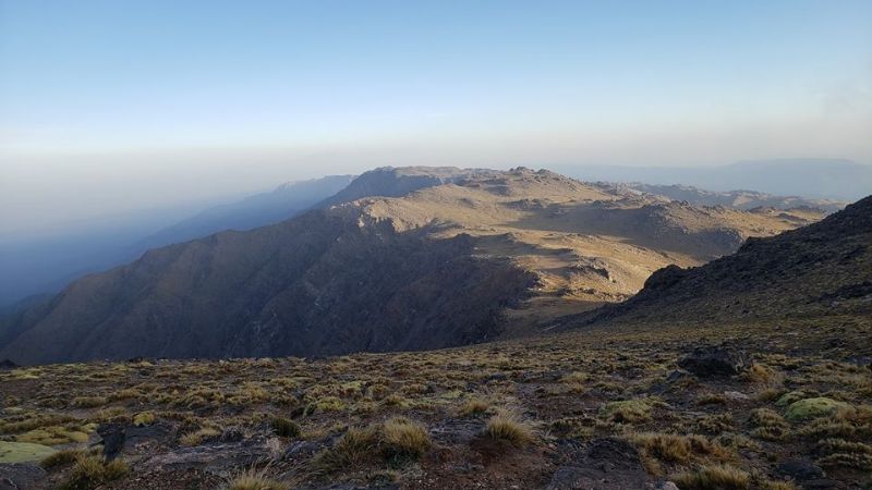 Cumbre de El Manchao, trepando desde Las Juntas