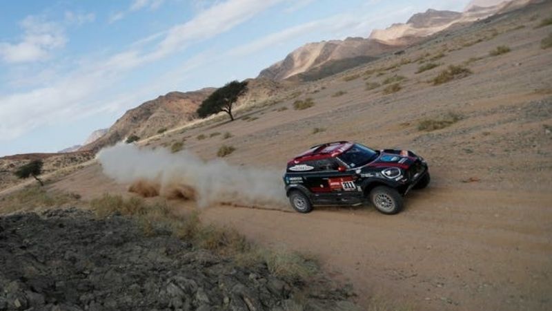 Ganó Peterhansel, pero “manda” Sainz; Benavidez, 2do.