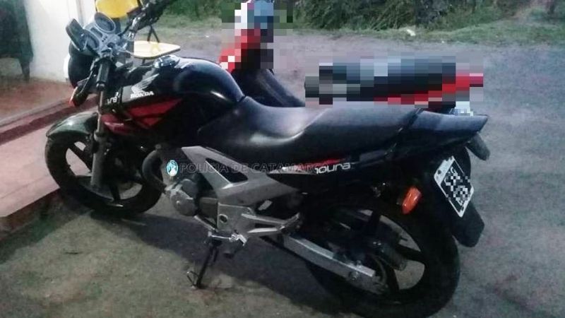 Detienen a un motociclista que conducía alcoholizado
