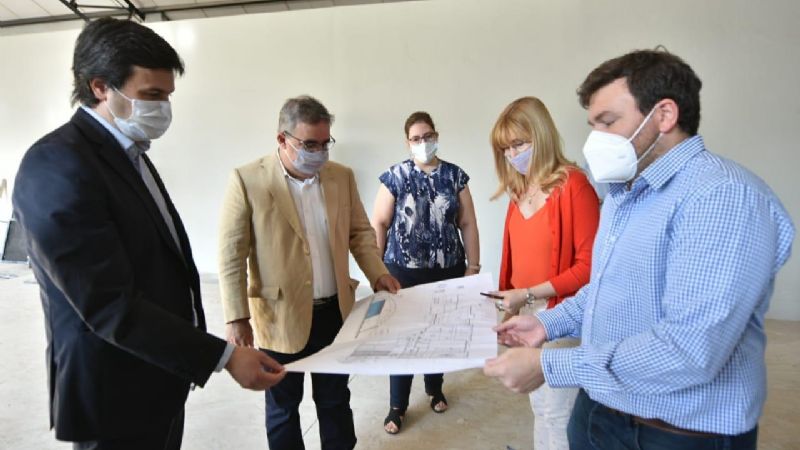 Jalil recorrió el nuevo 911 e inauguró radio en Fray Mamerto Esquiú