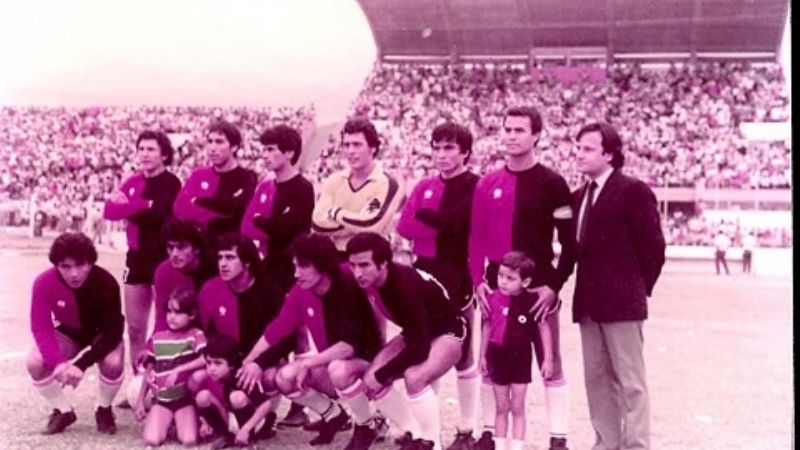 Gran gesto del "Tucu" Ramón Díaz