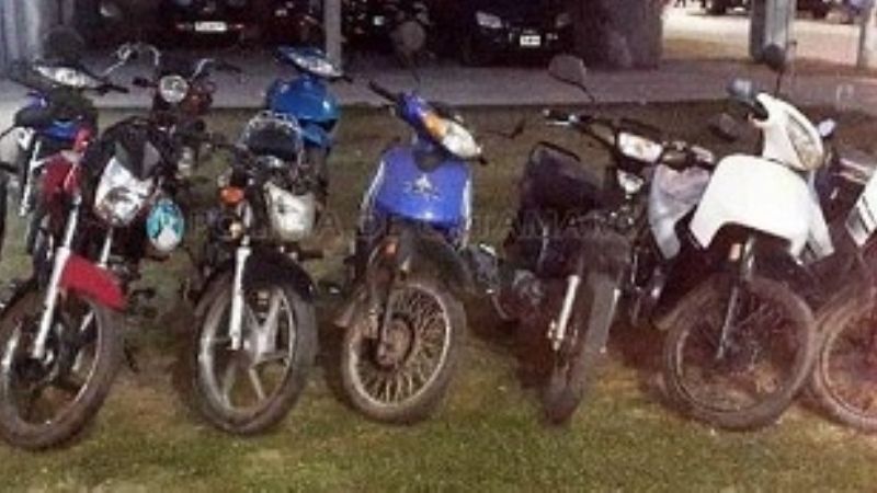 Secuestran 12 motos