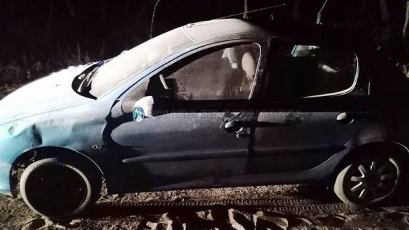 Encuentran abandonado un auto robado
