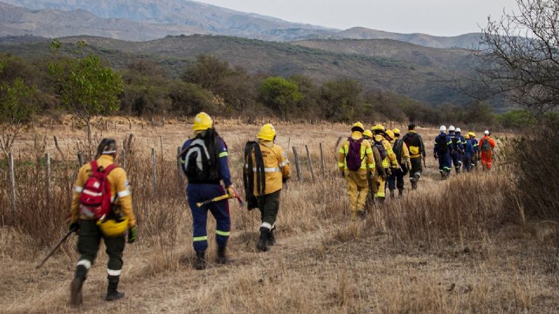 Después de casi 10 días, declaran contenido el incendio del Ambato